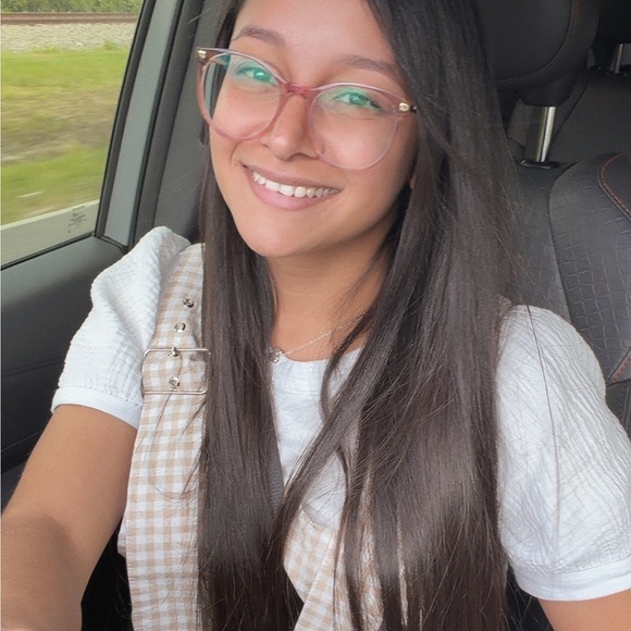 annievlzmora